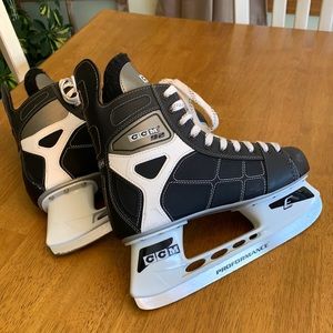 CCM 92 Proformance Men's Hockey Ice Skates NHL
